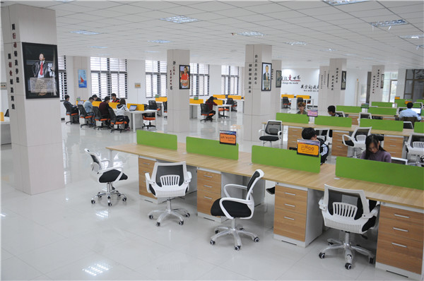 众创空间办公环境