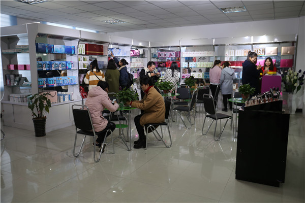 恒俪萱顾客体验产品中