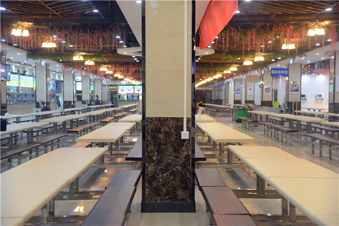 第一餐厅就餐一角