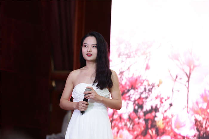 文化传播学院分工会歌舞《绒花》